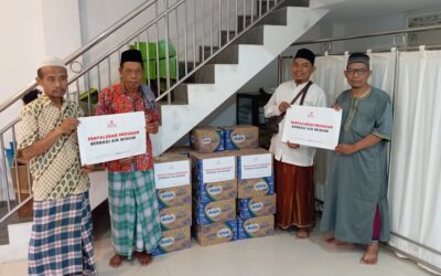 Relawan Nusantara Berbagi Air Minum untuk Jember