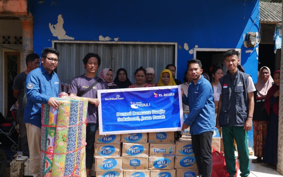 XL Axiata Bersama Benihbaik Melalui Relawan Nusantara Salurkan Bantuan untuk Penyintas Banjir Bandang Kabupaten Sukabumi