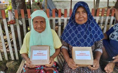 100 Paket Makanan Siap Saji untuk Warga Desa Kalora: Saat Kepedulian Hadir di Tengah Keterbatasan