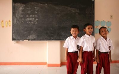 Belajar Meski Sendiri: Perjuangan Anak Yatim Menggapai Pendidikan