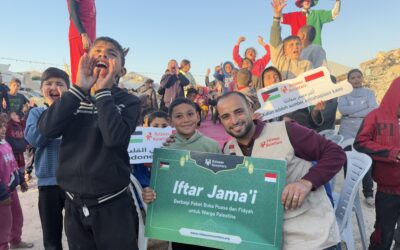 Distribusi 1.500 Iftar Jama’i di Sheikh Ajleen, Gaza Utara: Harapan yang Dihidangkan di Tengah Reruntuhan