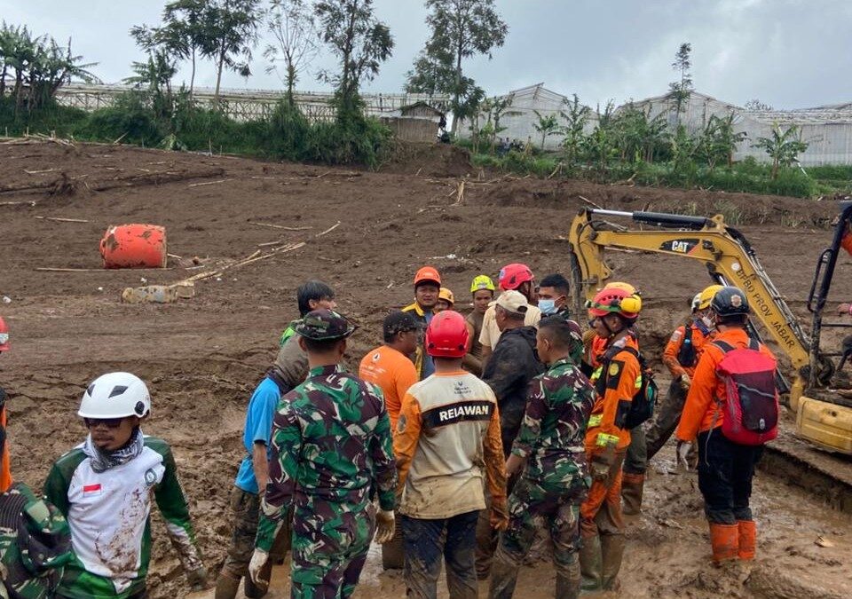 Operasi SAR Longsor Pasirlangu Masih Berlangsung, Harapan Tak Pernah Benar-Benar Runtuh