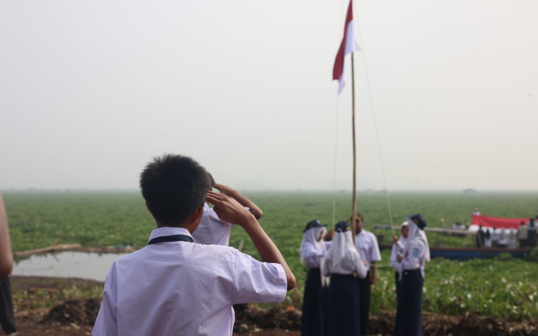 Menyalakan Harapan dari Pelosok Cijuhung: Kisah Kemerdekaan Anak-Anak SDN Cibungur Kelas Jauh