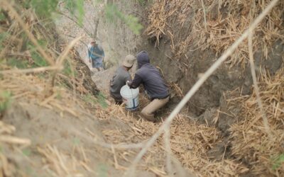 Air Sungai Kotor dan Tebing Curam 30 Meter: Perjuangan Warga Dusun Harumanis Demi Setetes Air Bersih