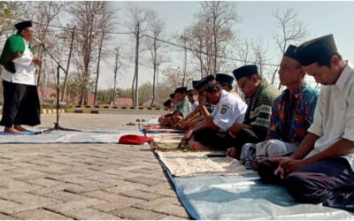 Shalat Istisqa di Tengah Kebakaran: Tata Cara dan Doa Memohon Hujan