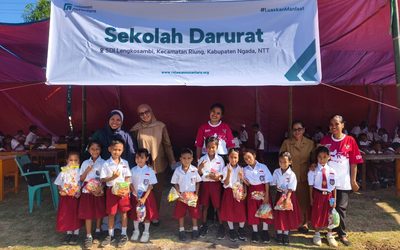 Sekolah Boleh Rusak, Tapi Harapan Anak-Anak Tidak Boleh Berhenti: Relawan Nusantara Bangun Sekolah Darurat di 12 Titik