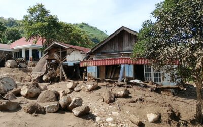 Secangkir Kehangatan untuk Mereka yang Bertahan di Tengah Galodo Solok